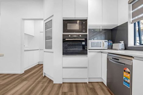 Photo of property in 43b Springs Road, Parakai, 0830