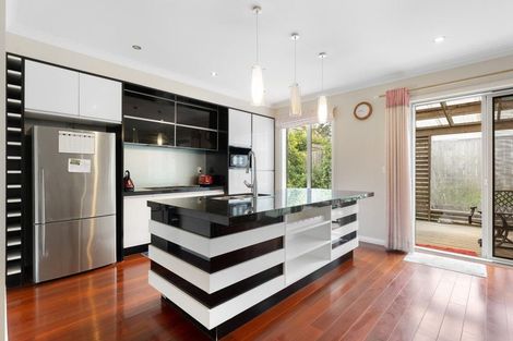 Photo of property in 37a Dominion Street, Takapuna, Auckland, 0622