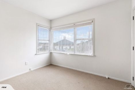 Photo of property in 1/40 Rosebank Road, Avondale, Auckland, 1026