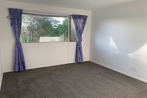 Photo of property in 17 Meteor Place, Schnapper Rock, Auckland, 0632