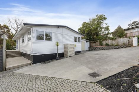 Photo of property in 25 Marsh Avenue, Forrest Hill, Auckland, 0620