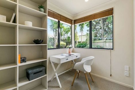 Photo of property in 9a Grassways Avenue, Pakuranga, Auckland, 2010