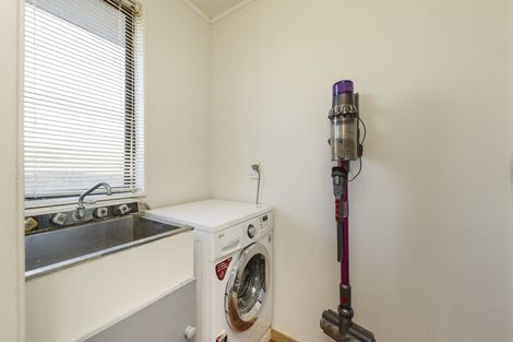 Photo of property in 21 Cargill Grove, Kelvin Grove, Palmerston North, 4414