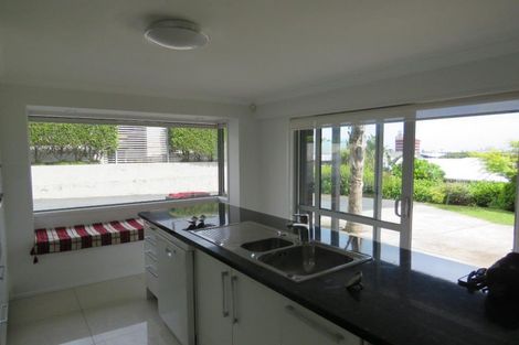 Photo of property in 129 Pendarves Street, New Plymouth, 4312