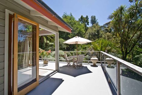 Photo of property in 133 Konini Road, Titirangi, Auckland, 0604