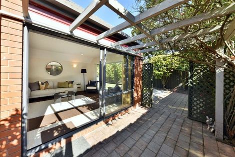 Photo of property in 431a Memorial Avenue, Burnside, Christchurch, 8053