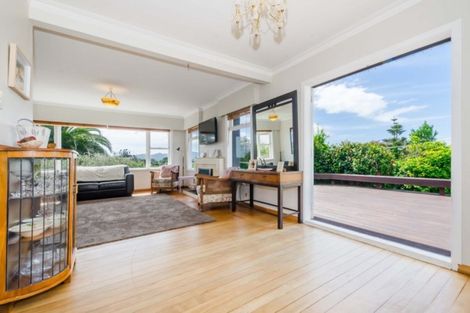 Photo of property in 72 Raumati Road, Raumati Beach, Paraparaumu, 5032