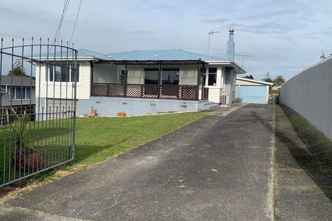 Photo of property in 49 Beaumonts Way, Manurewa, Auckland, 2102