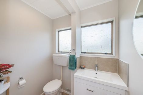 Photo of property in 3 Atua Street, Waikanae Beach, Waikanae, 5036