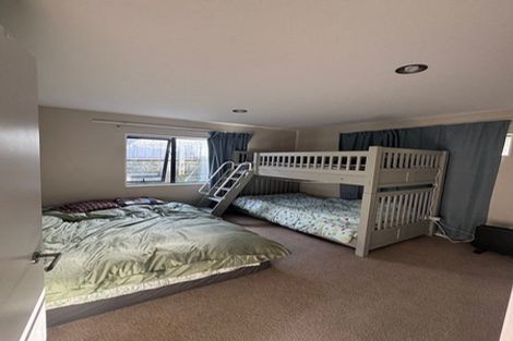Photo of property in 118a Parkvale Road, Karori, Wellington, 6012