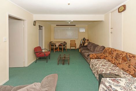 Photo of property in 45 Matuhi Rise, Henderson, Auckland, 0612