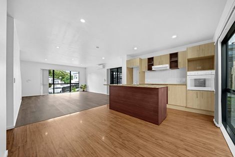 Photo of property in 19 Rakich Place, Henderson, Auckland, 0612