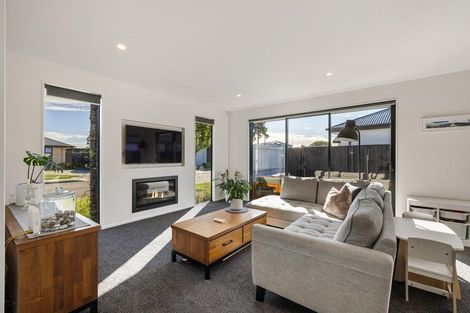 Photo of property in 22 Durells Crescent, Kaiapoi, 7630