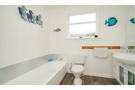 Photo of property in 77 Duncan Street, Hawthorndale, Invercargill, 9810