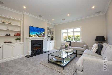 Photo of property in 39 Albert Street, Riverhead, 0820