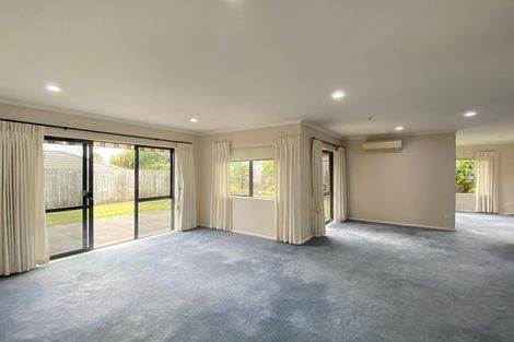 Photo of property in 23 Dairyland Drive, East Tamaki Heights, Auckland, 2016