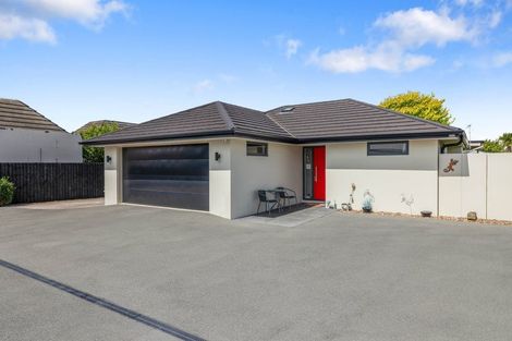 Photo of property in 444a Bower Avenue, Parklands, Christchurch, 8083