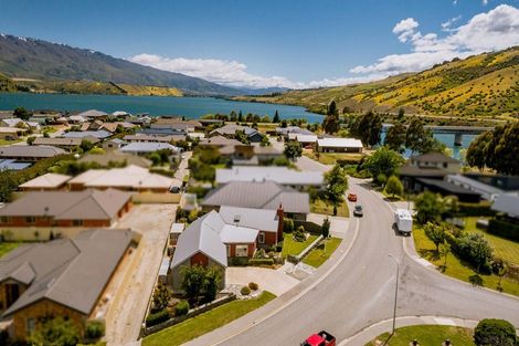 Photo of property in 16 Sunhaven Cove, Cromwell, 9310