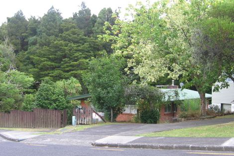 Photo of property in 69 Holland Road, Hillcrest, Auckland, 0627