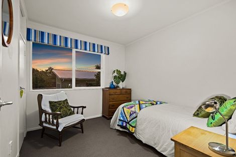 Photo of property in 14a Taioma Crescent, Te Atatu Peninsula, Auckland, 0610