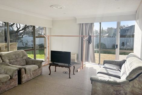 Photo of property in 48 Kent Lodge Avenue, Avonhead, Christchurch, 8042