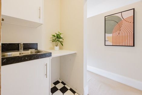 Photo of property in 14 Francis Drake Street, Waipukurau, 4200