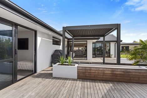 Photo of property in 8 Whitburn Avenue, Halswell, Christchurch, 8025