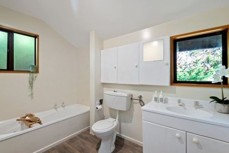 Photo of property in 9 The Crescent, Hillsborough, Christchurch, 8022