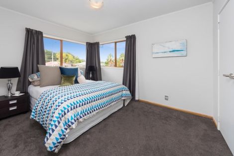 Photo of property in 34 Meadway, Sunnyhills, Auckland, 2010