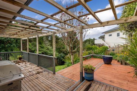 Photo of property in 17 Woodridge Avenue, Northcross, Auckland, 0630