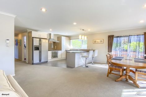 Photo of property in 30 Bradnor Meadows Drive, Swanson, Auckland, 0612