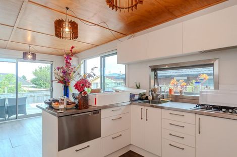 Photo of property in 5 Waihurihia Street, Otaki, 5512