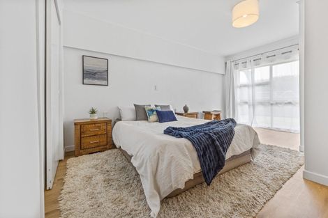 Photo of property in 37 Herekawe Drive, Spotswood, New Plymouth, 4310