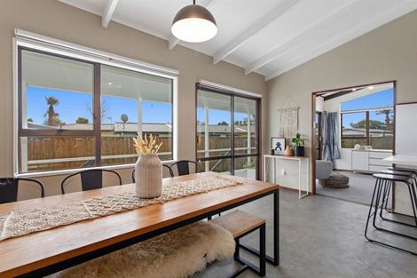 Photo of property in 15 Kauri Street, Edgecumbe, 3120