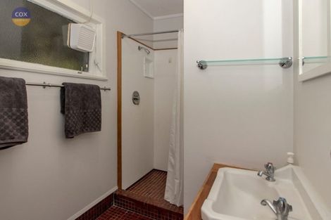 Photo of property in 13 Denholm Road, Hospital Hill, Napier, 4110