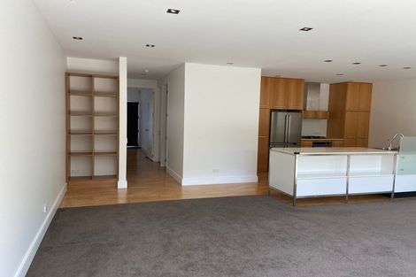 Photo of property in 7/258 Hurstmere Road, Takapuna, Auckland, 0622