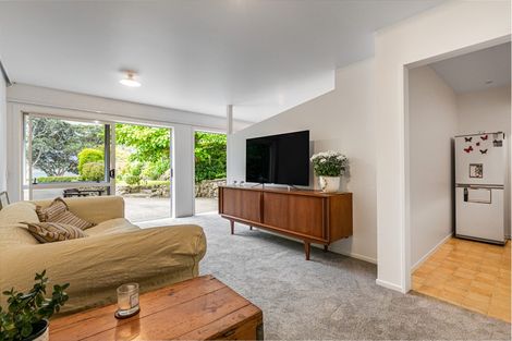 Photo of property in 26 Kiwi Esplanade, Mangere Bridge, Auckland, 2022