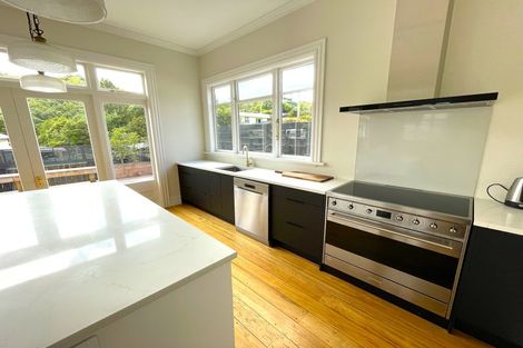 Photo of property in 95b Waikawa Road, Picton, 7220