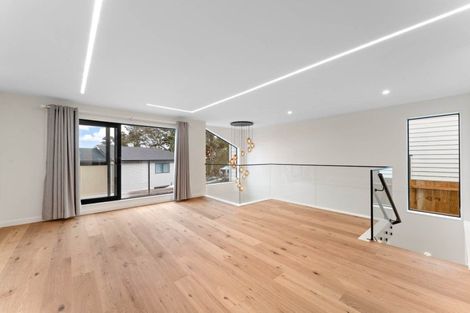 Photo of property in 16 Anehu Place, Greenhithe, Auckland, 0632