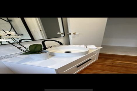 Photo of property in 8 Bridgewater Road, Parnell, Auckland, 1052