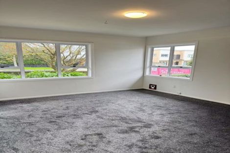 Photo of property in 25 Moor Avenue, Te Atatu Peninsula, Auckland, 0610