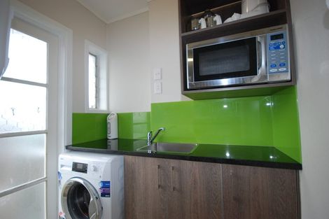 Photo of property in 1/10 Anne Road, Hillcrest, Auckland, 0627