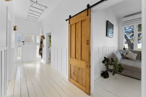 Photo of property in 32 Brookes Street, Inglewood, 4330