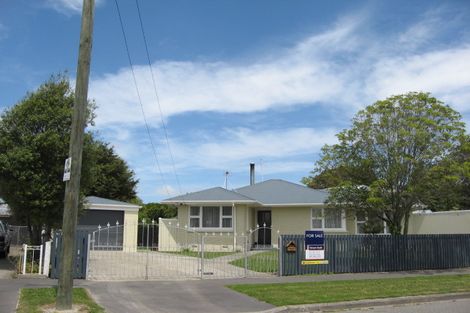 Photo of property in 17 Newport Street, Avondale, Christchurch, 8061
