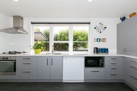 Photo of property in 20 Upham Street, Havelock North, 4130