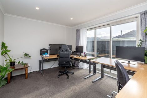 Photo of property in 4 Mckerrow Place, Featherston, 5710