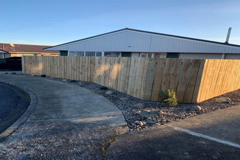 Photo of property in 34 Duchess Place, Maupuia, Wellington, 6022