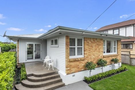 Photo of property in 24a Queenwood Avenue, Queenwood, Hamilton, 3210