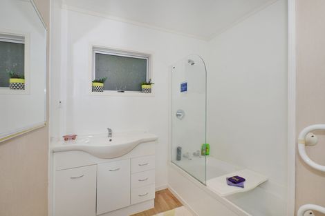 Photo of property in 54 Nottingham Street, Karori, Wellington, 6012