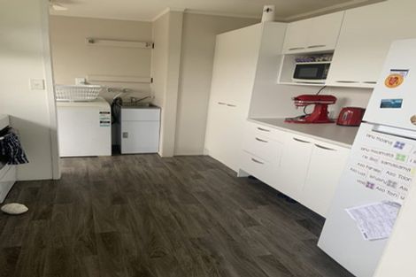 Photo of property in 1/15 Gloaming Place, Conifer Grove, Takanini, 2112